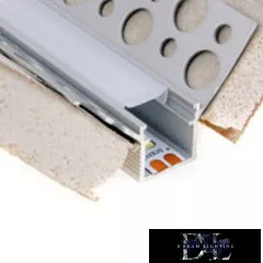 UNIVERSO Inneneck-Aluminiumprofil mit matter Abdeckplatte 2 m 50*24,38 mm